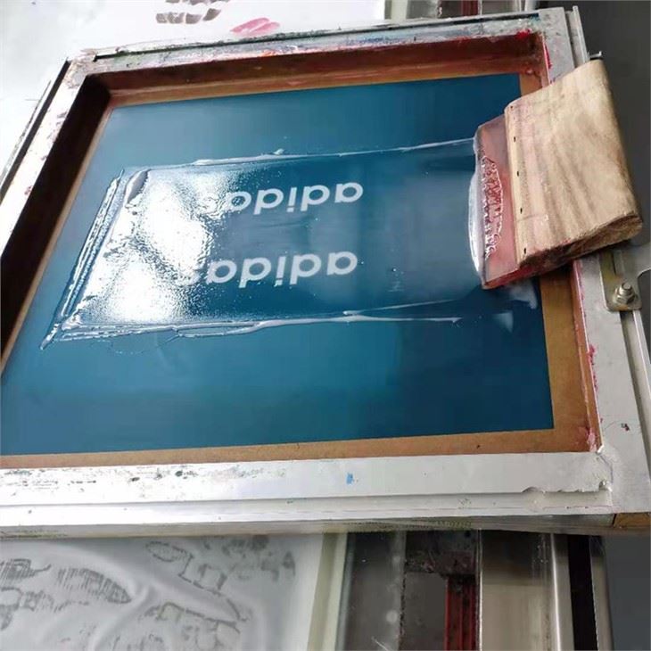 Листкове силіконове чорнило